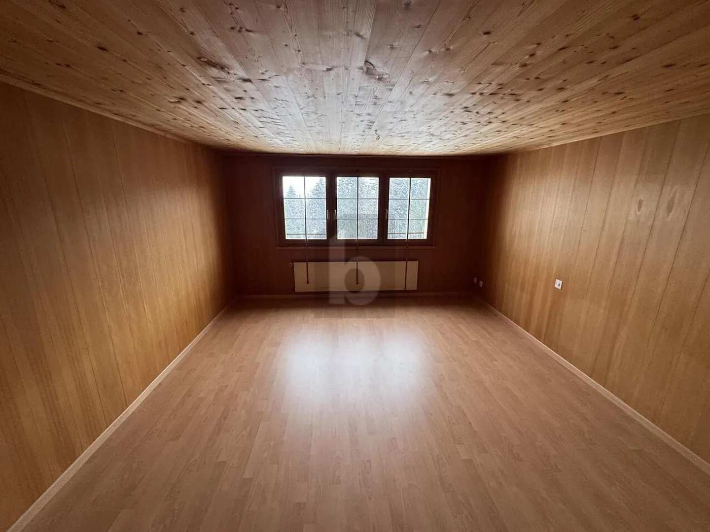 Stylish with Mountain Panorama - Photo 4 of 6