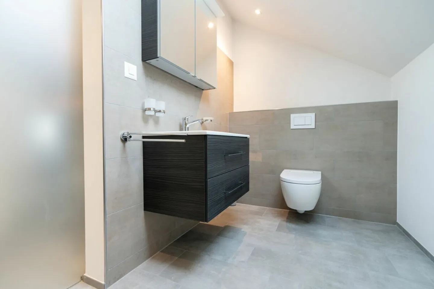 APPARTEMENT PENTHOUSE MODERNE ET ÉLÉGANT - Photo 7 sur 16