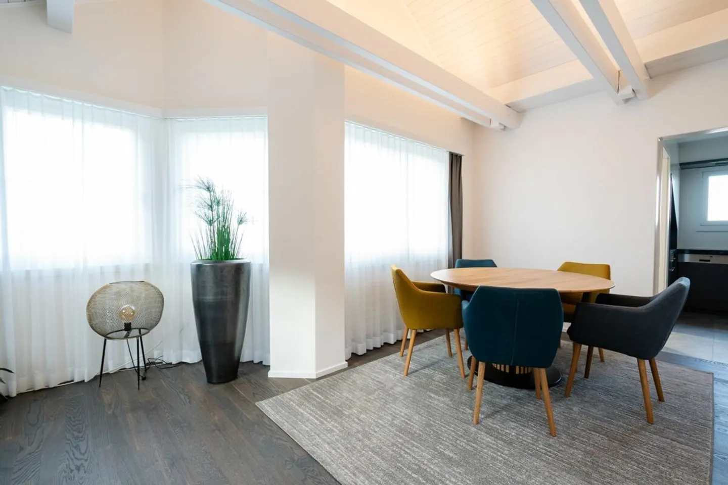 APPARTEMENT PENTHOUSE MODERNE ET ÉLÉGANT - Photo 2 sur 16