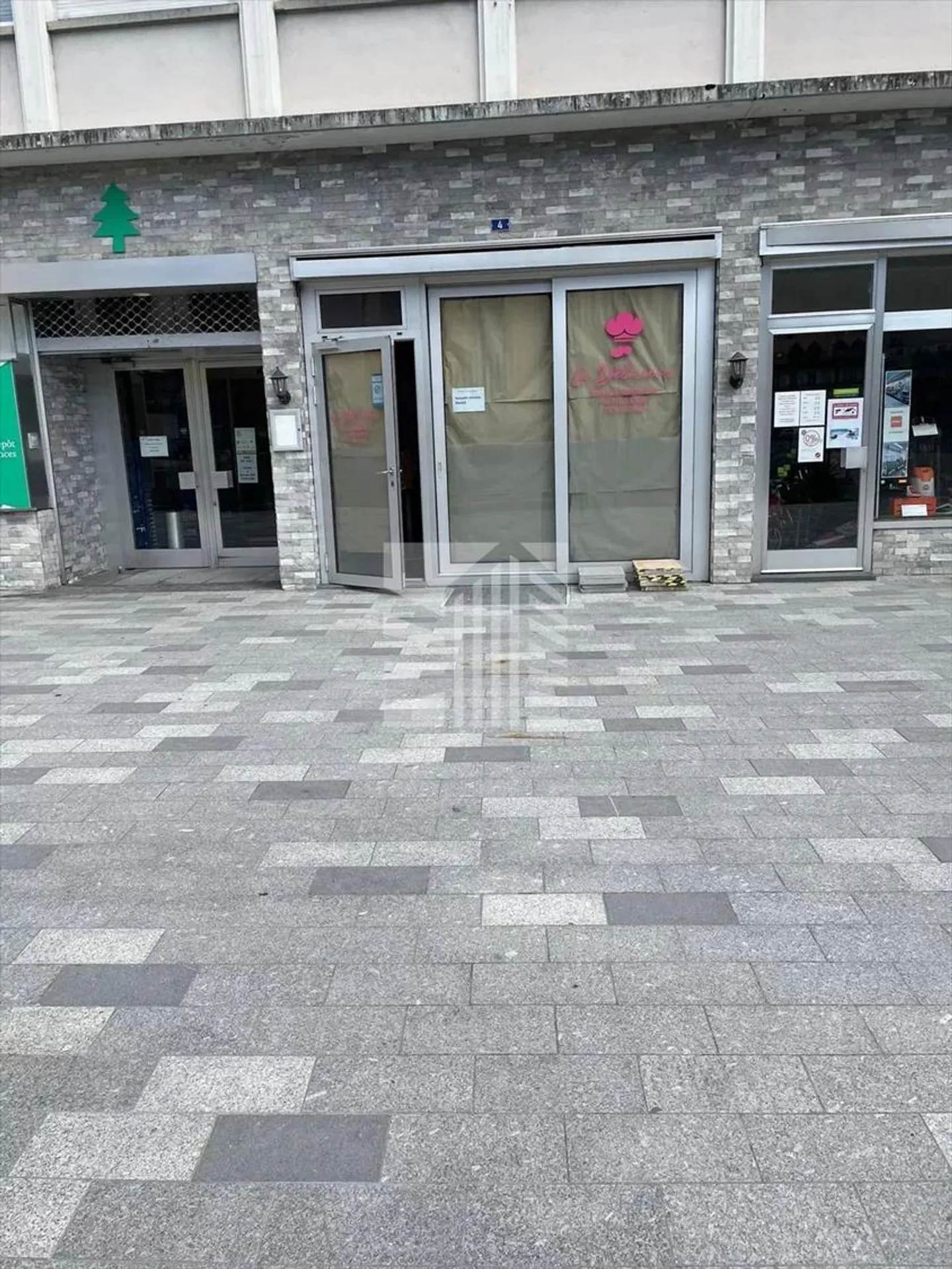 Edificio ad uso misto in affitto - Foto 6 di 8
