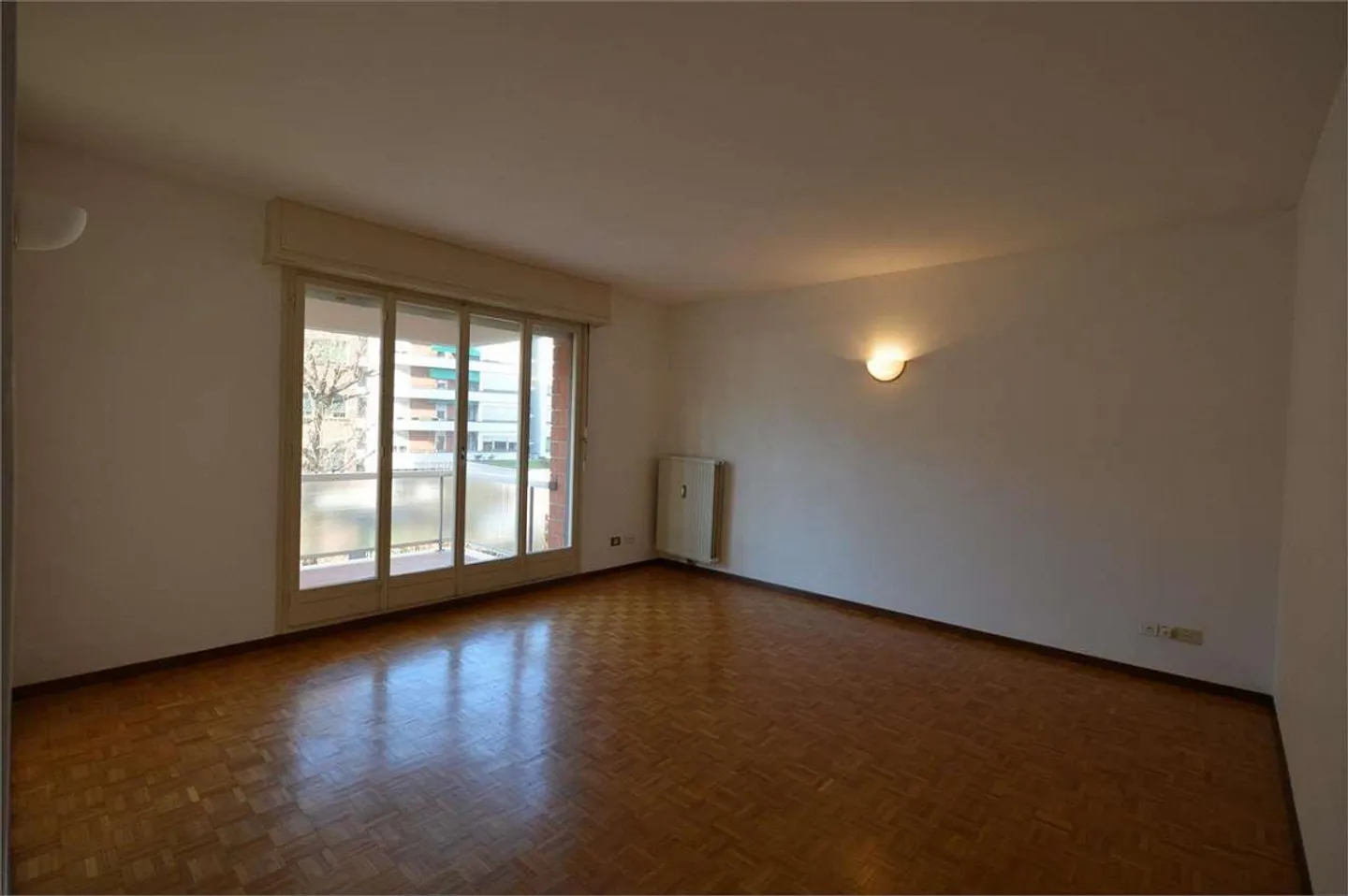 Appartamento di due e mezzo stanze in centro - Foto 1 di 13