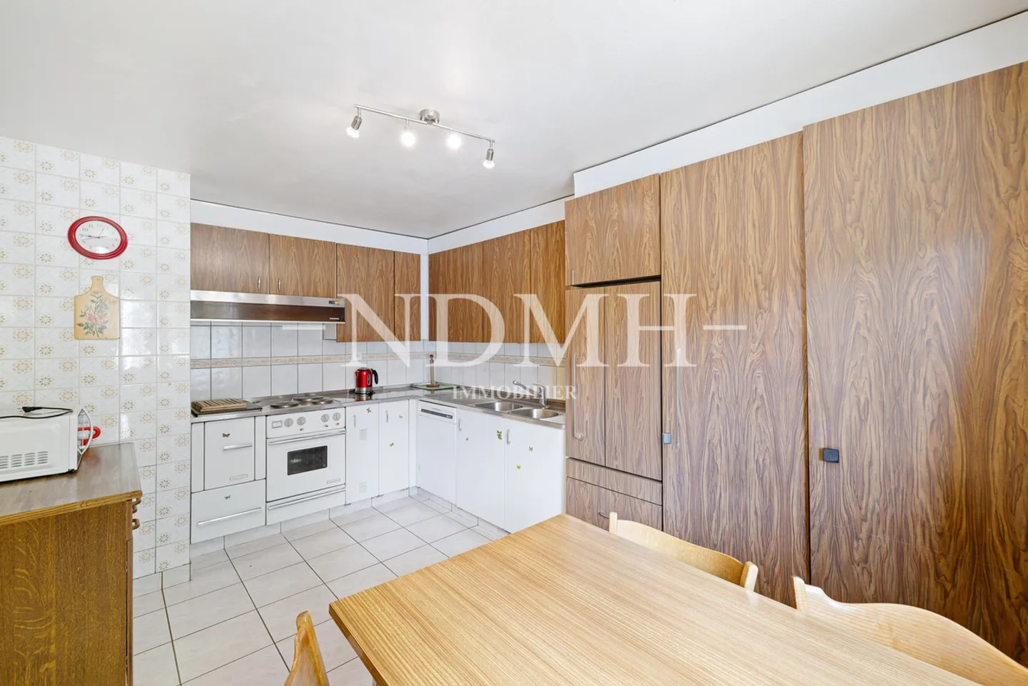 Prächtige Wohnung mit Bergblick - Foto 4 von 13