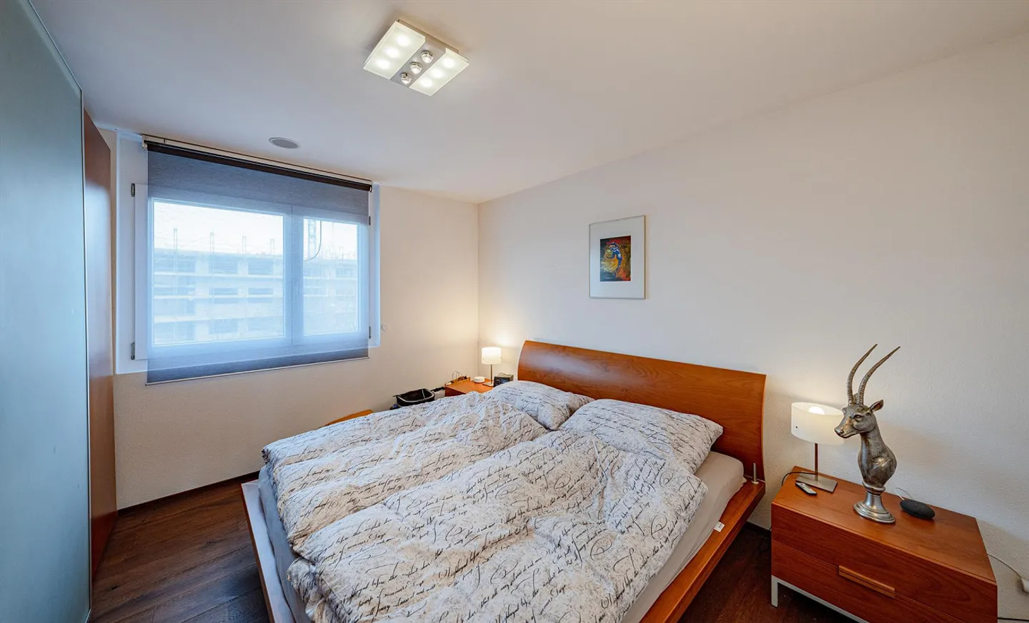 MODERN APARTMENT WITH SPACIOUS TERRACE AND FAR REACHING VIEWS - Photo 5 of 8