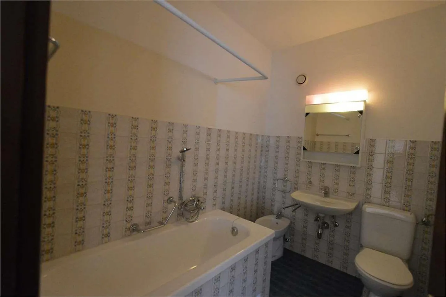 Appartamento di due e mezzo stanze in centro - Foto 11 di 13