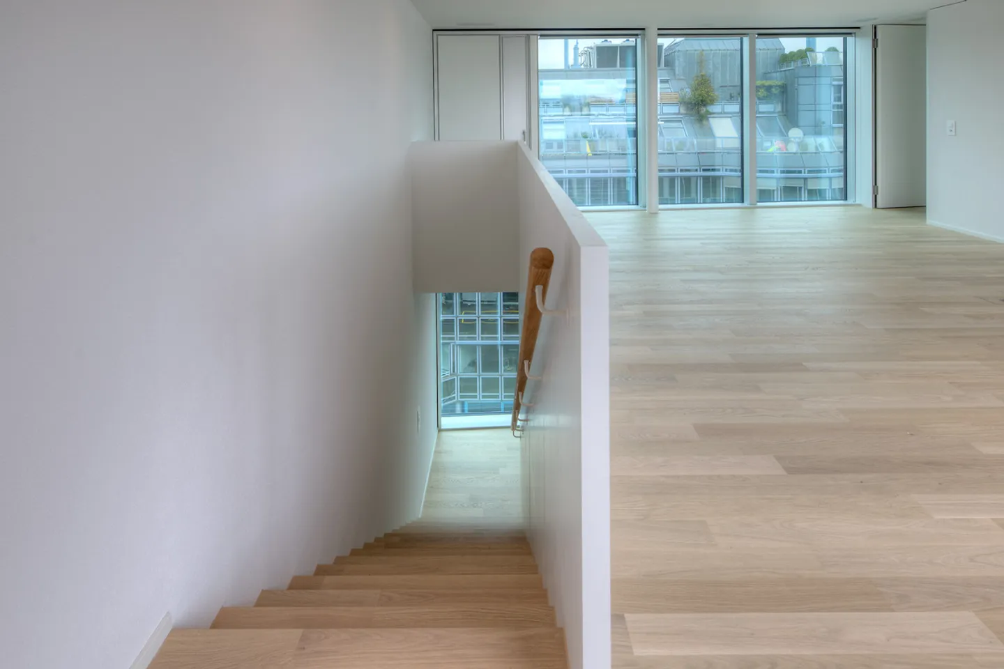 Modern Maisonette Apartment - Photo 9 of 13