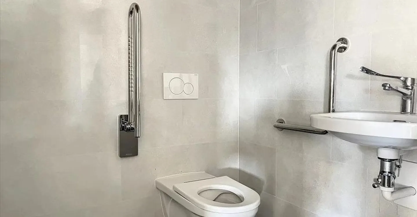 Spazi Commerciali in Affitto - Foto 2 di 7