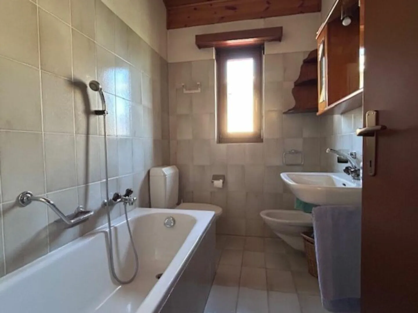 MAISON MITOYENNE 4 CHAMBRES - JARDIN ET TAVERNE - Photo 21 sur 30