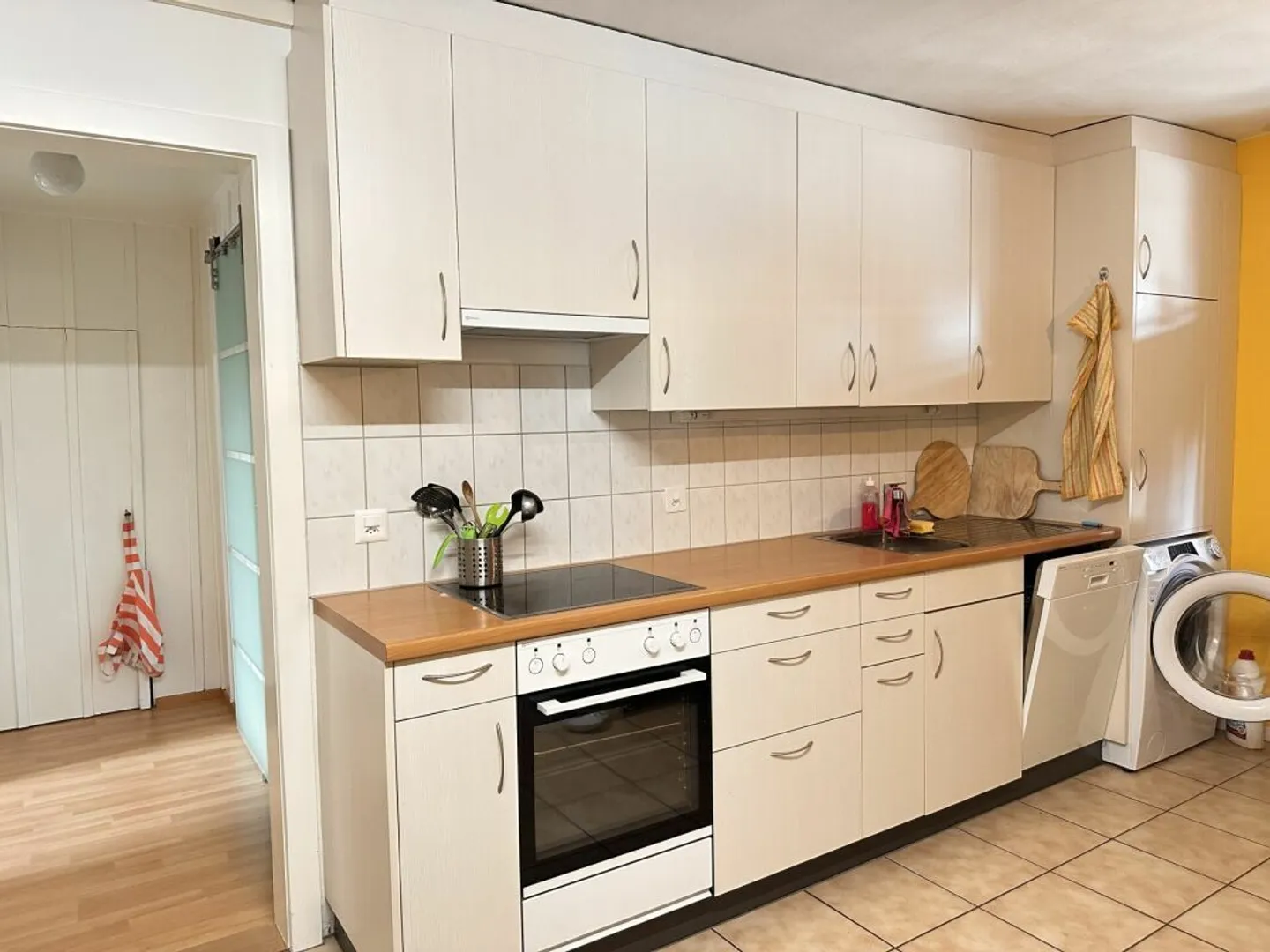 Casa a 3 famiglie, centrale, adatta come investimento - Foto 5 di 14