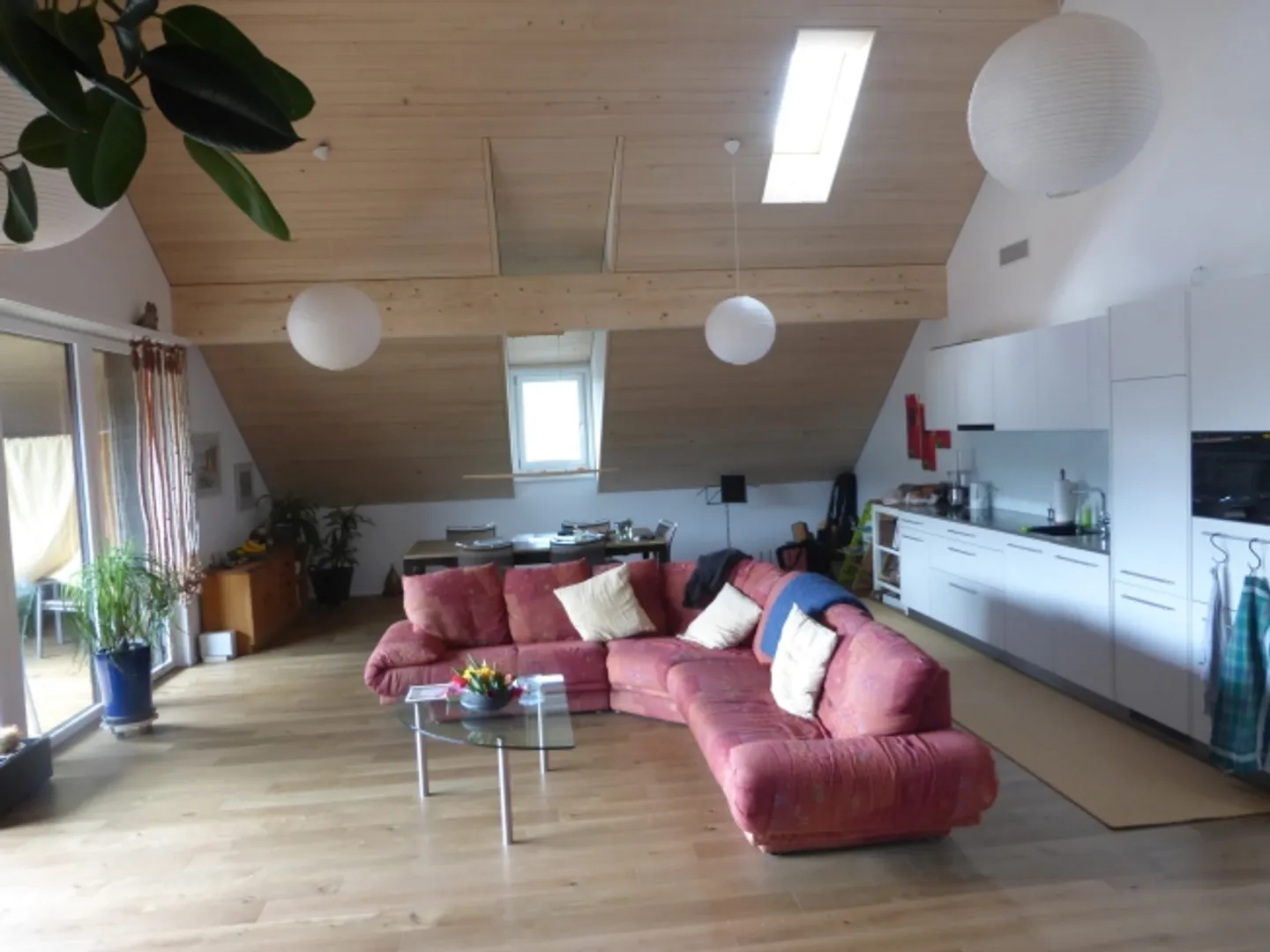 2½ ROOM APARTMENT IN DÄTTLIKON (ZH), FURNISHED, TEMPORARY - Photo 1 of 10