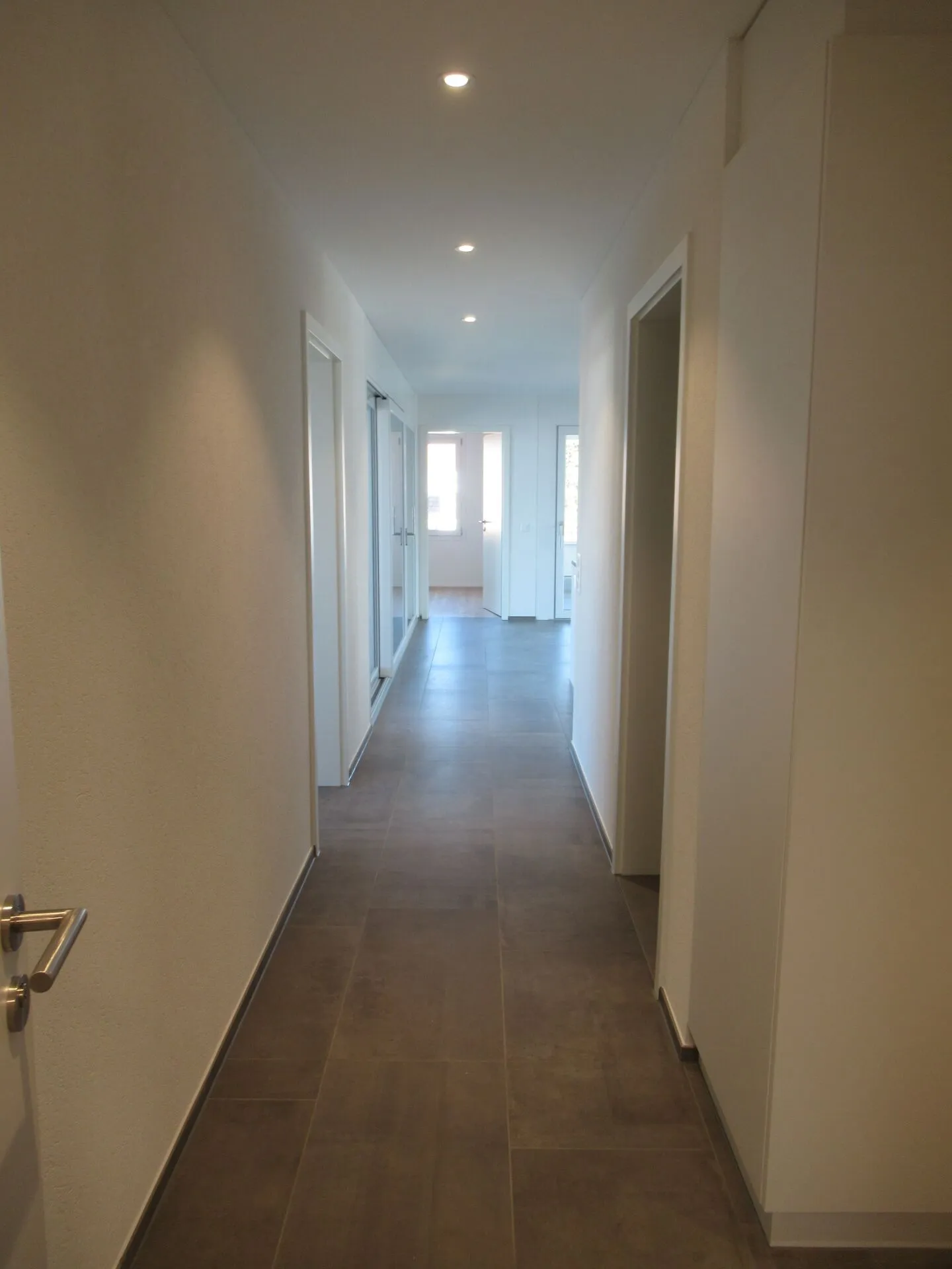 Ampio appartamento mansardato di 4,5 locali nel centro di Schötz - Foto 3 di 12