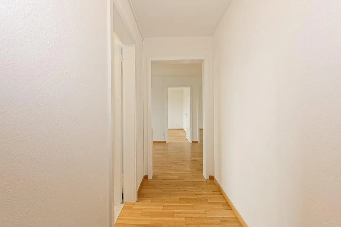 3.5 Room Apartment - Photo 6 of 9