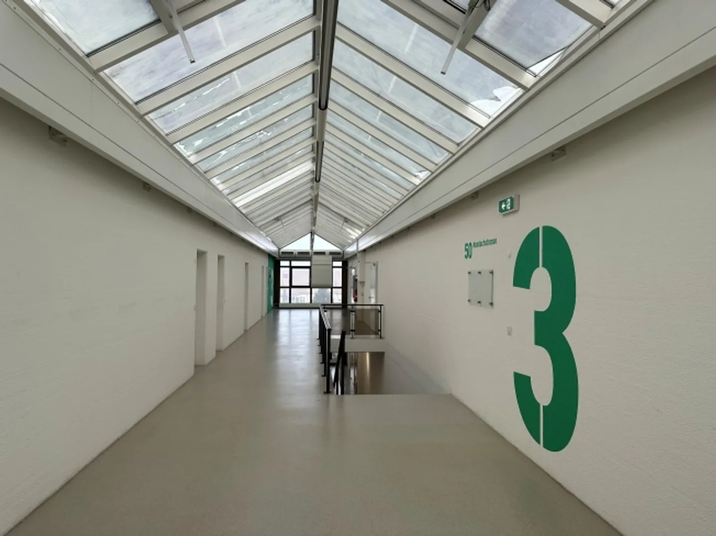 Atelier communautaire ou hub créatif - Photo 2 sur 6