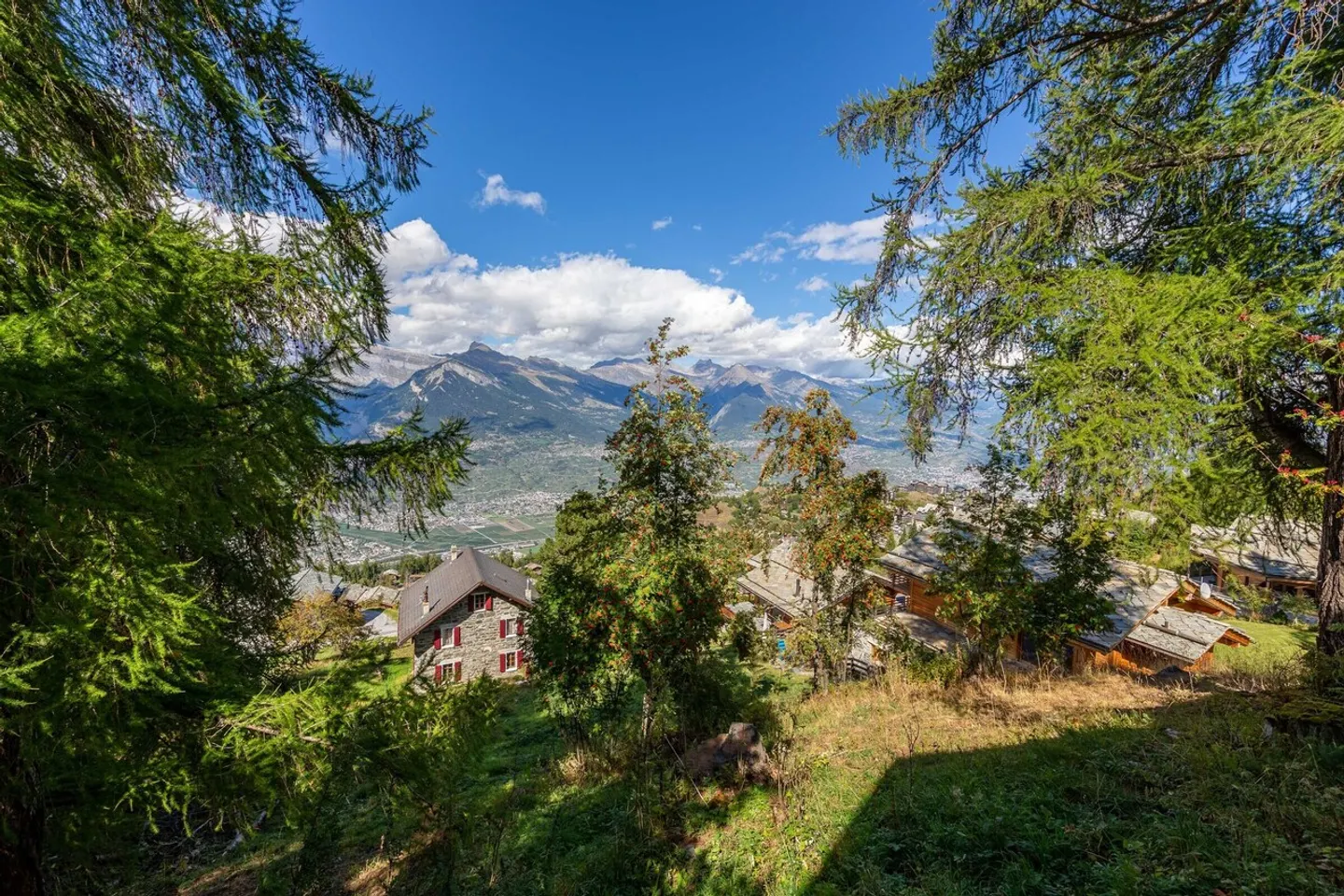 New high-end family chalet - Photo 3 of 7