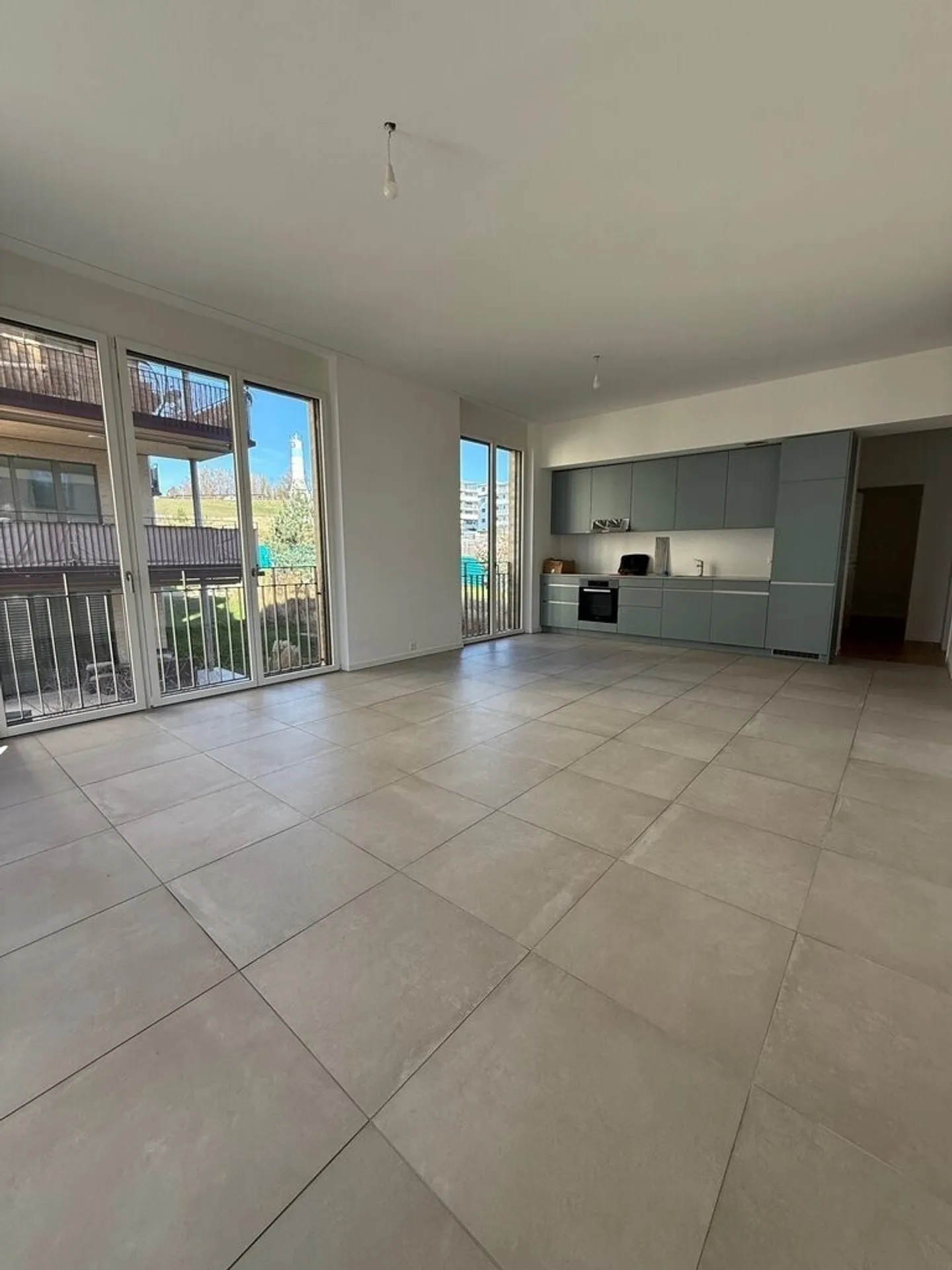 Magnifico appartamento di 4,5 stanze con un grande balcone - Foto 1 di 10