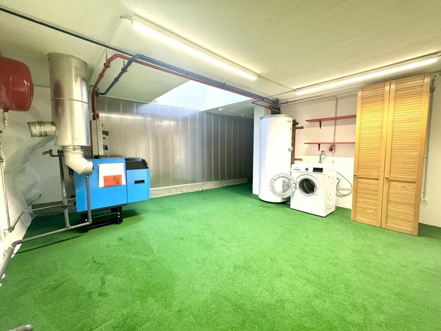 Exclusive Residential Idyl: Charming Farmhouse on Southern Slope with Great Potential in Oensingen - Photo 25 of 25