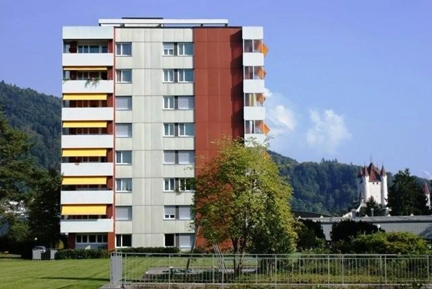 Affordable Living in Schwäbis, Near Thun Center - Photo 2 of 7