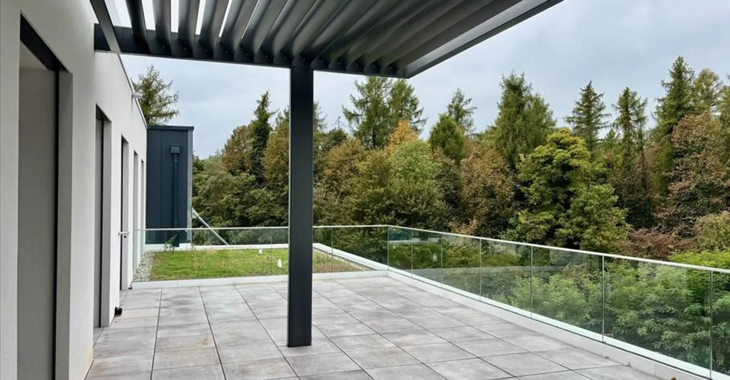 Office space for rent - Photo 1 of 12