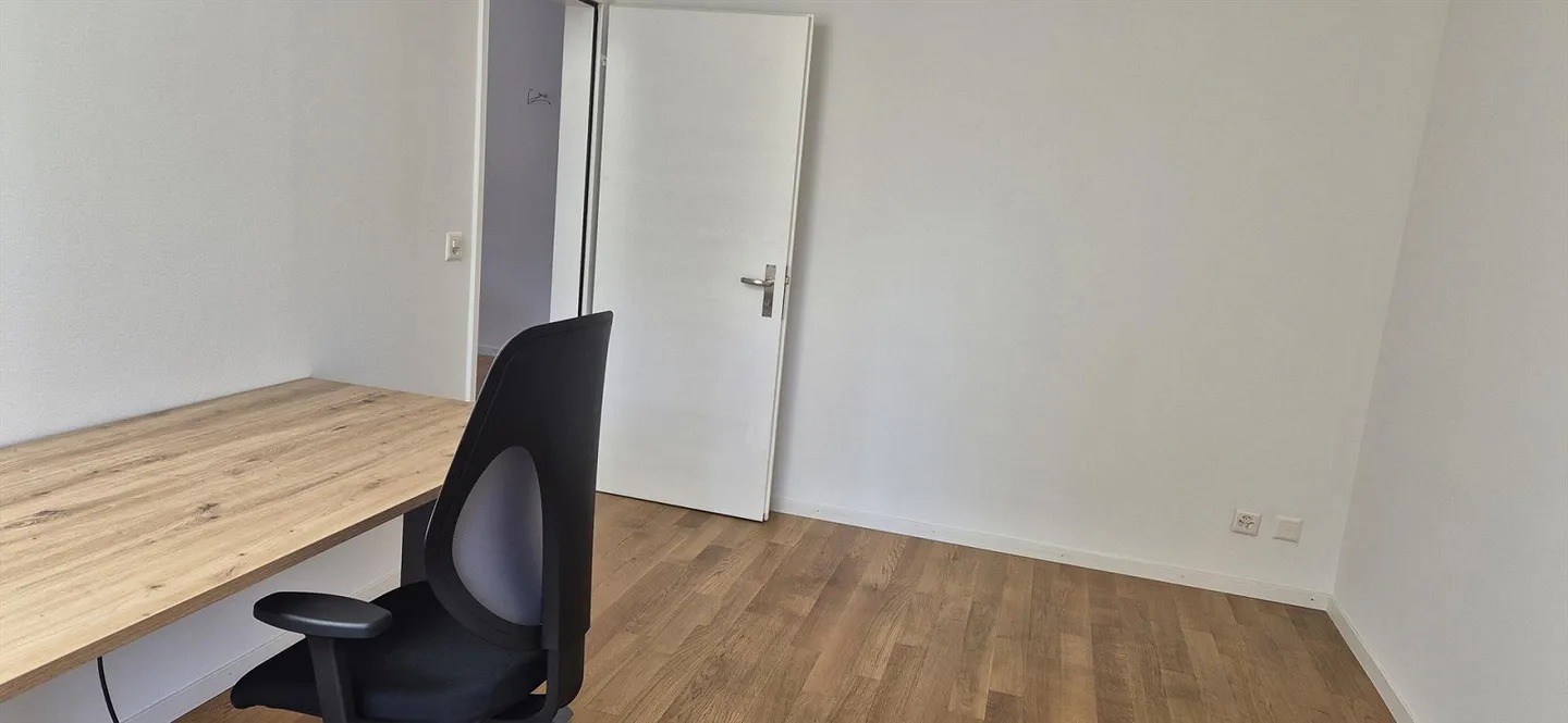 Modern Office at Kornhausplatz in Bern – 25 m² on the 4th floor - Photo 4 of 10