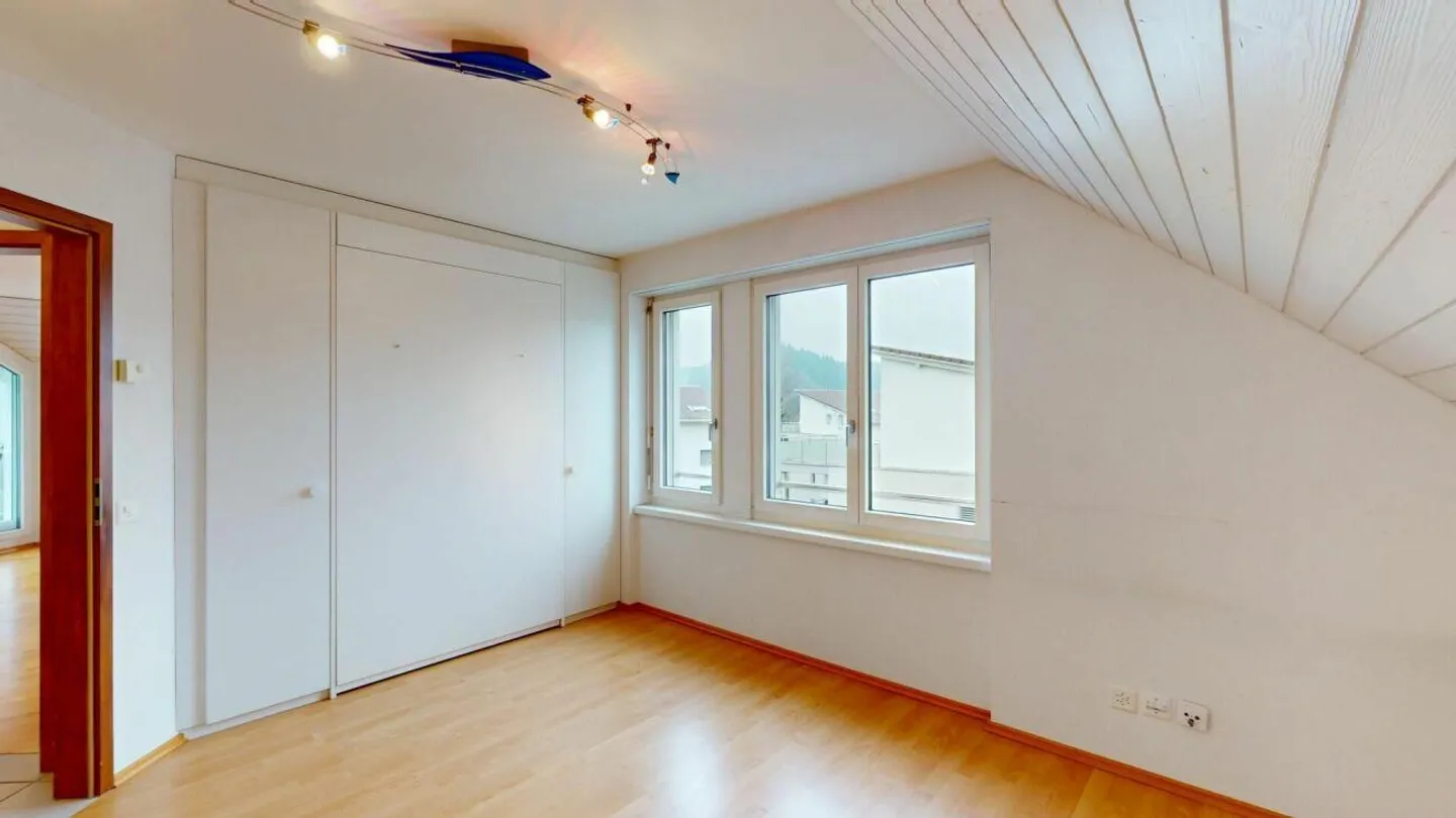 Wohntraum mit Cheminée, Galerie & Balkon - Foto 7 von 12