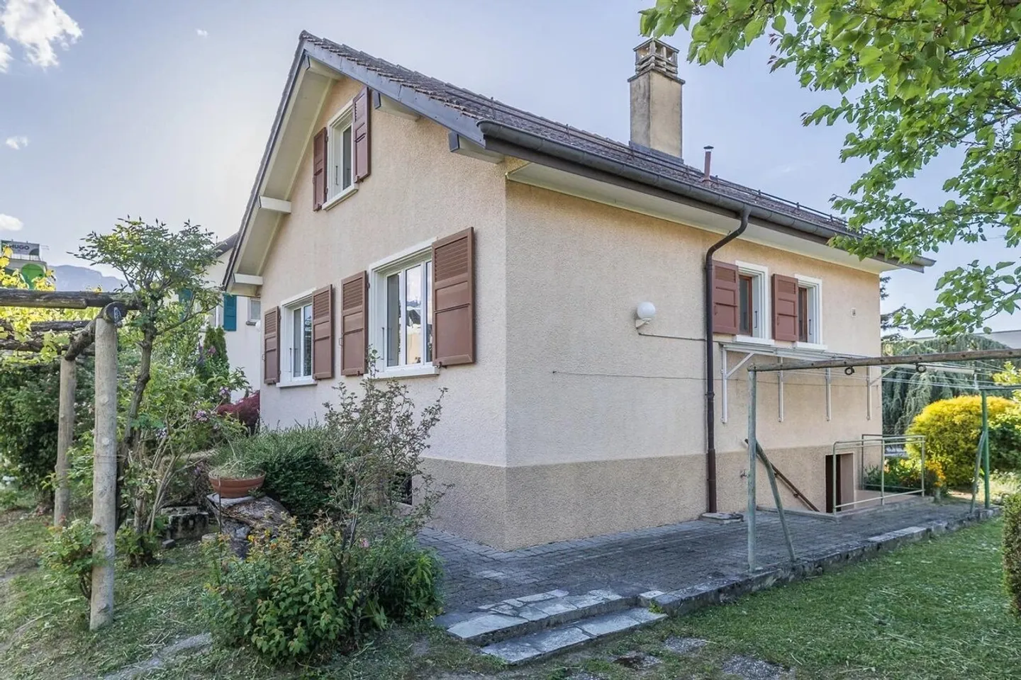 Charming House in Aigle - A Small Paradise - Photo 1 of 13