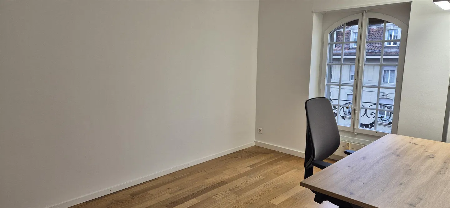 Modern Office at Kornhausplatz in Bern – 25 m² on the 4th floor - Photo 2 of 10
