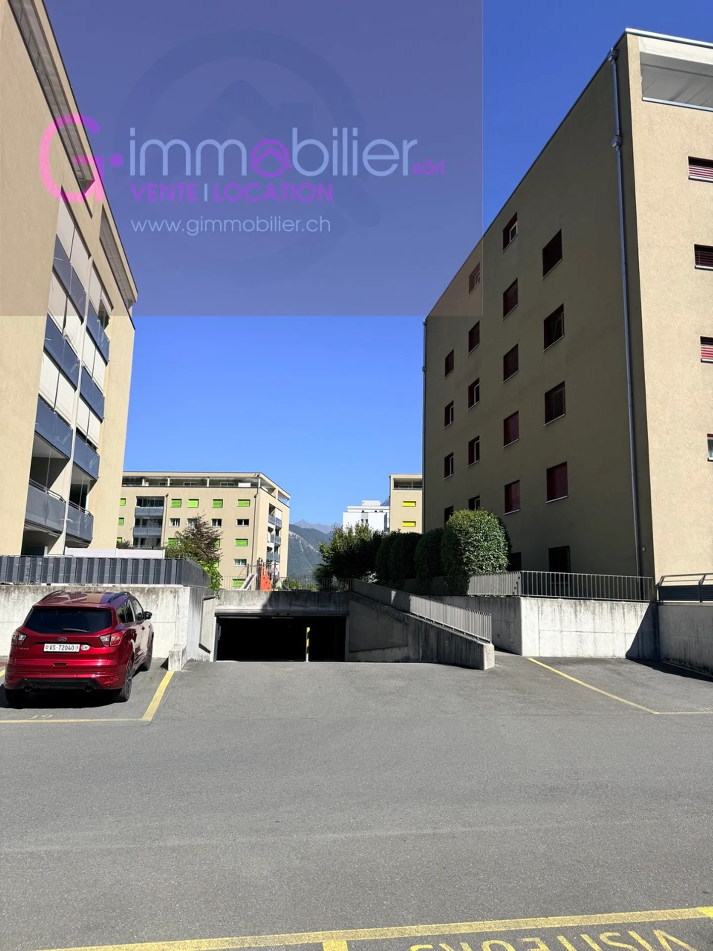 One or two indoor parking spaces in an underground parking lot - Photo 4 of 5