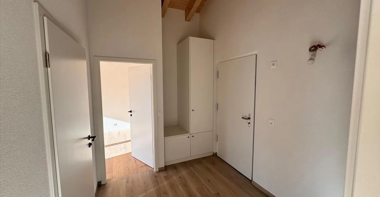 4.5 Room Apartment and Studio for Commercial Use - Photo 13 of 27