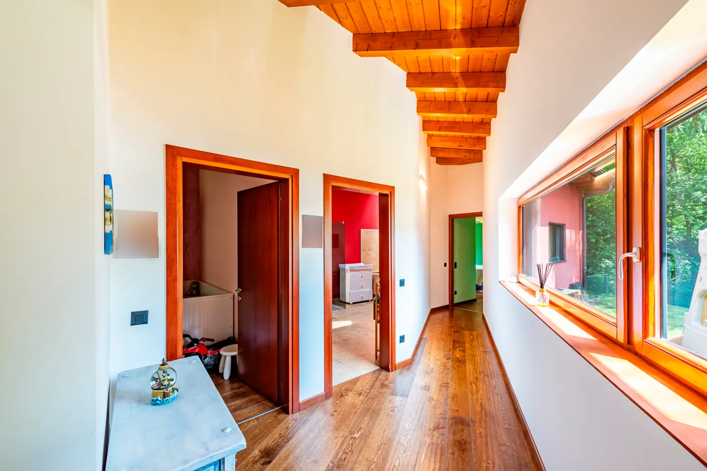Bella casa bifamiliare nel verde con vista lago - Foto 9 di 17