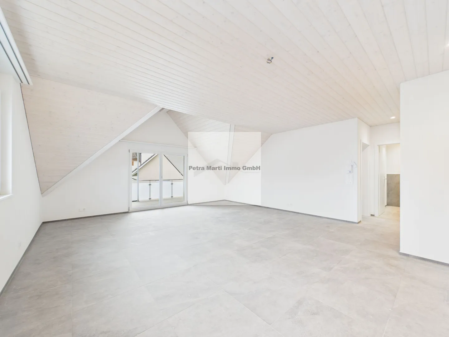 Appartamento attico 3.5 stanze - Foto 3 di 16