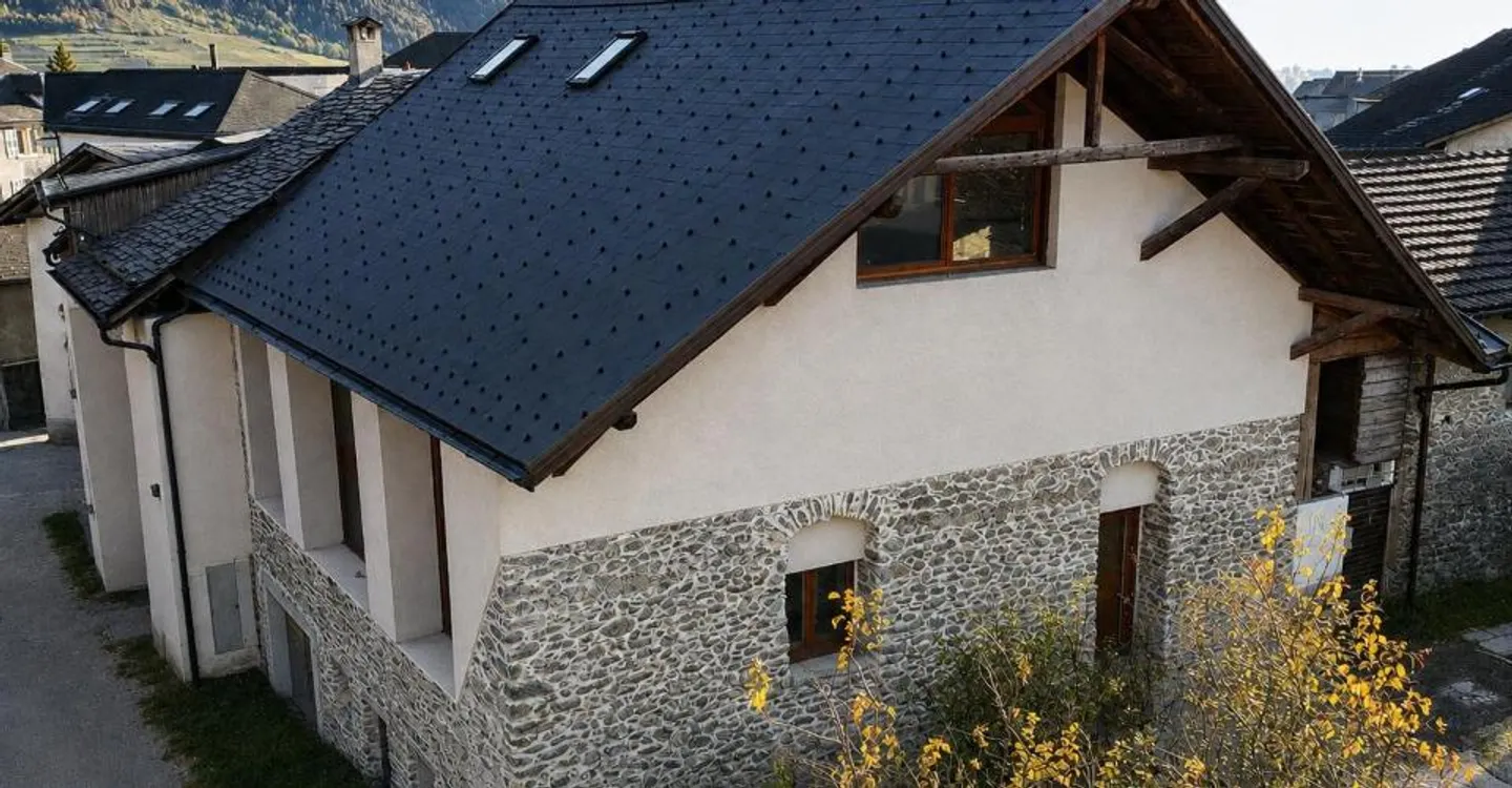 7.5-room house in Saint-Pierre-de-Clages of 237 m2 under renovation - Photo 3 of 10