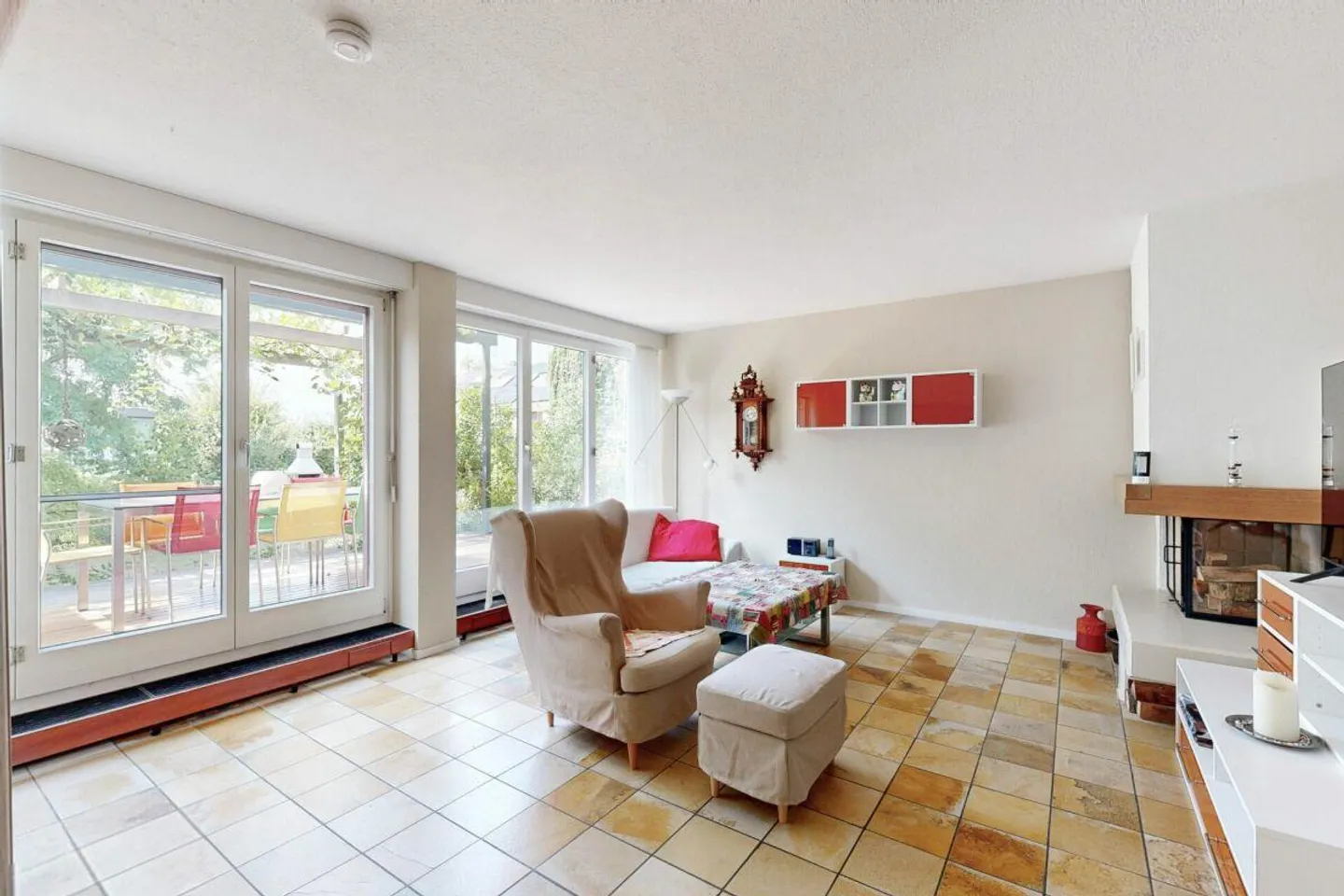 6.5-Zimmer-Eck-Einfamilienhaus mit grosszügigem Garten an familienf... - Foto 5 di 18