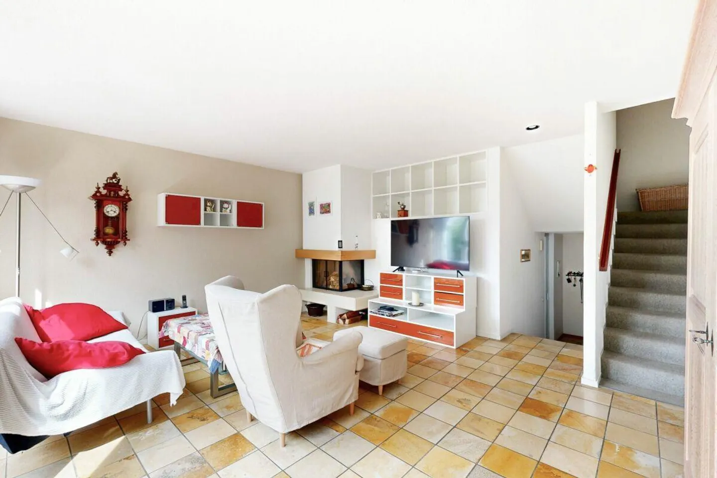6.5-Zimmer-Eck-Einfamilienhaus mit grosszügigem Garten an familienf... - Foto 6 di 18