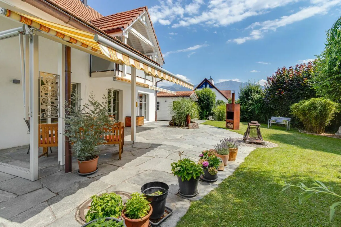 La tua nuova casa con giardino da sogno - Foto 3 di 8