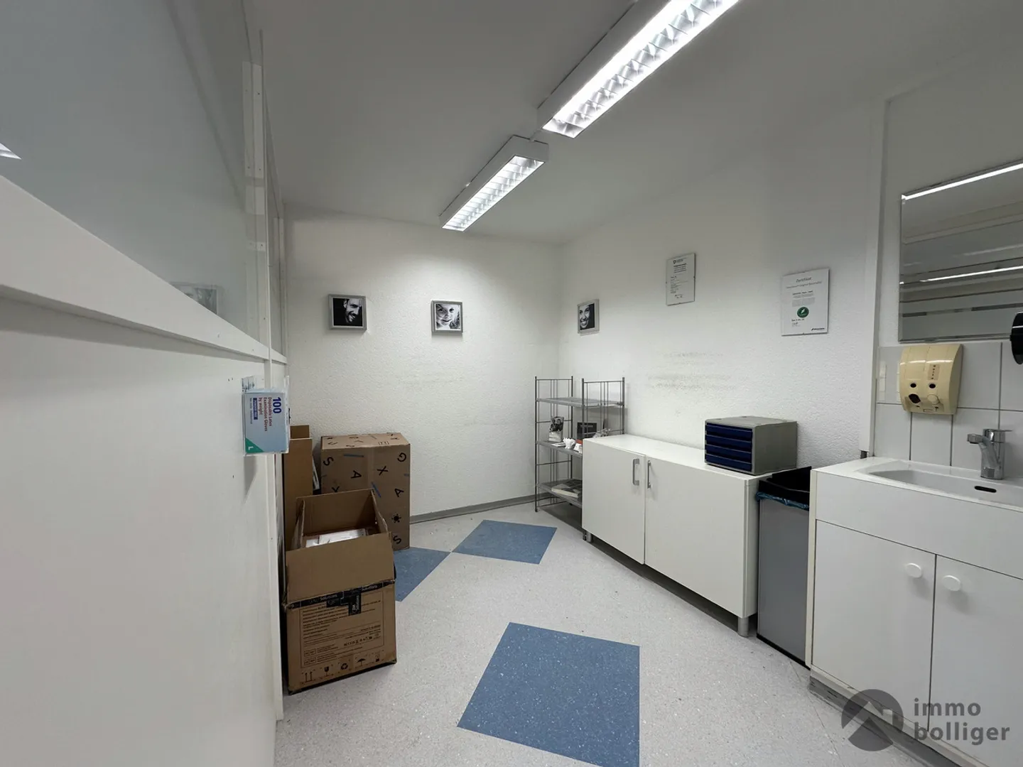 Lavorare o vivere? Spazi versatili in una posizione centrale - Foto 3 di 14