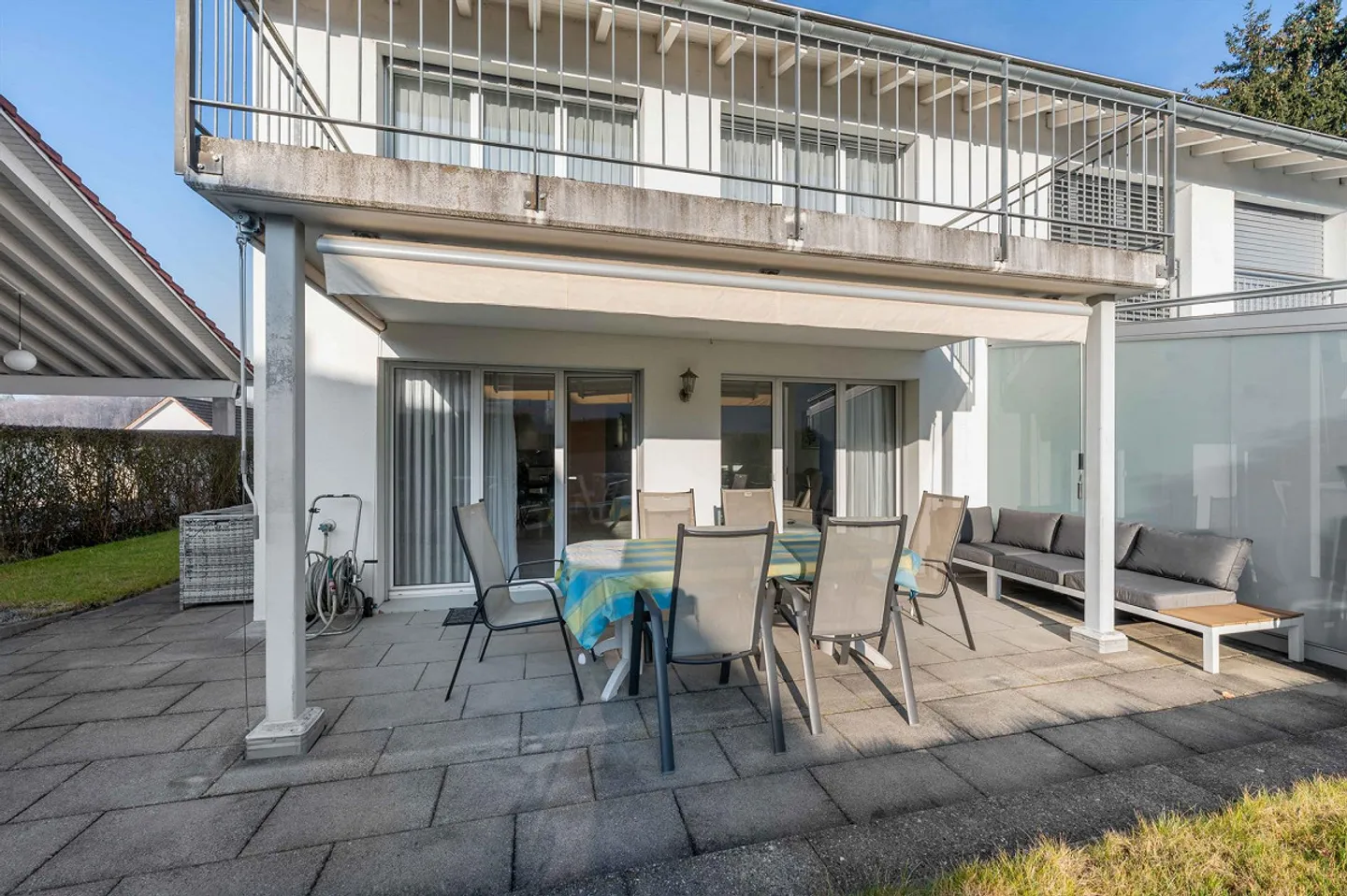 Charmantes Doppeleinfamilienhaus in zentraler Lage - Foto 10 von 13