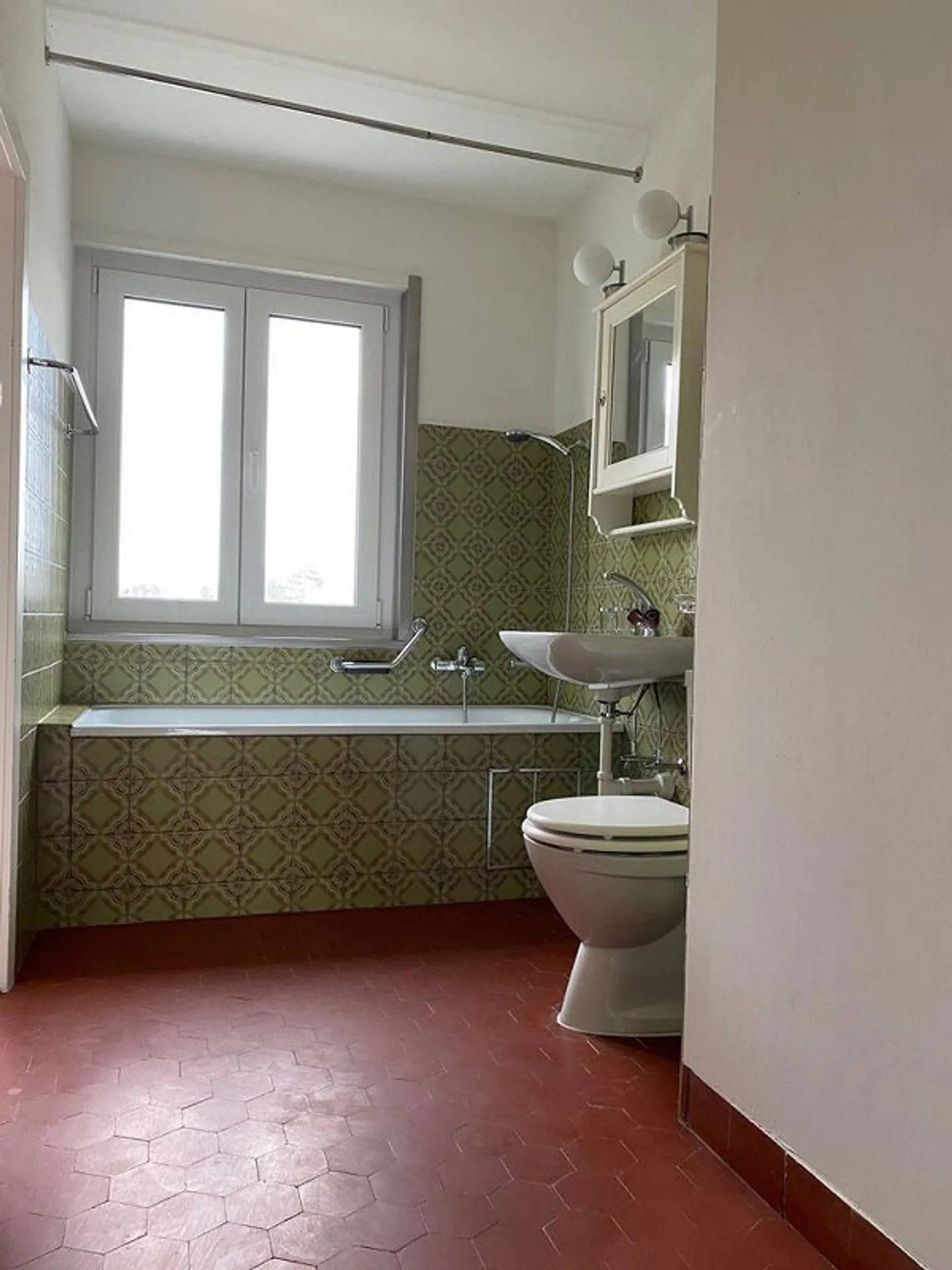Helle 3-Zimmer-Dachwohnung - Foto 3 von 8