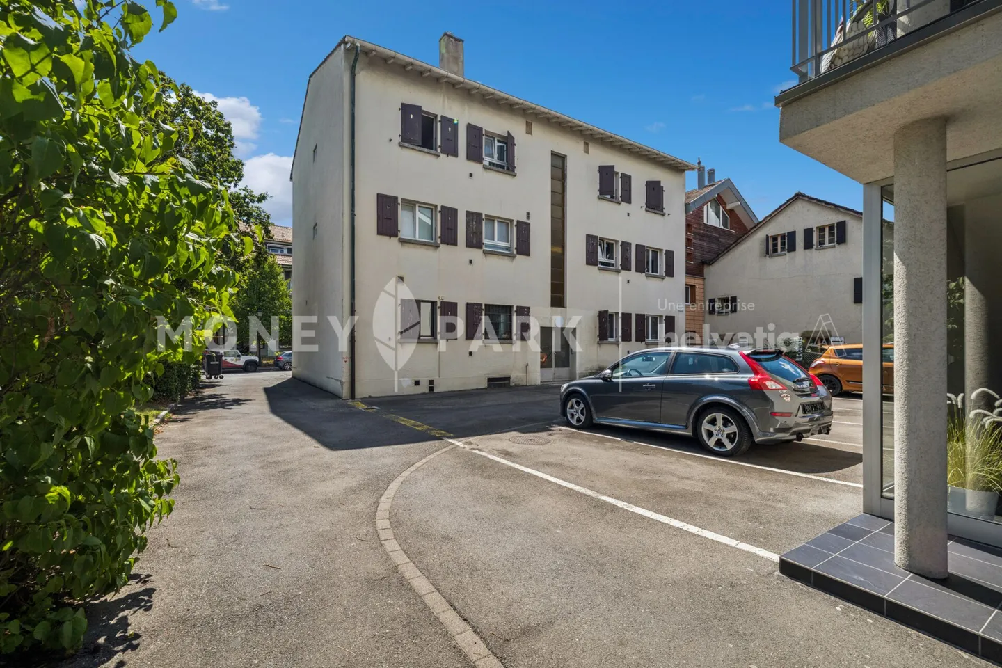 Exklusivität: Ertragsgebäude mit 5 Wohnungen und 1 Geschäftsräume - Foto 1 von 2