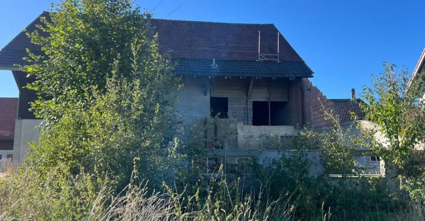 Characterful Vaud Farm with Significant Transformation Potential - Photo 3 of 3