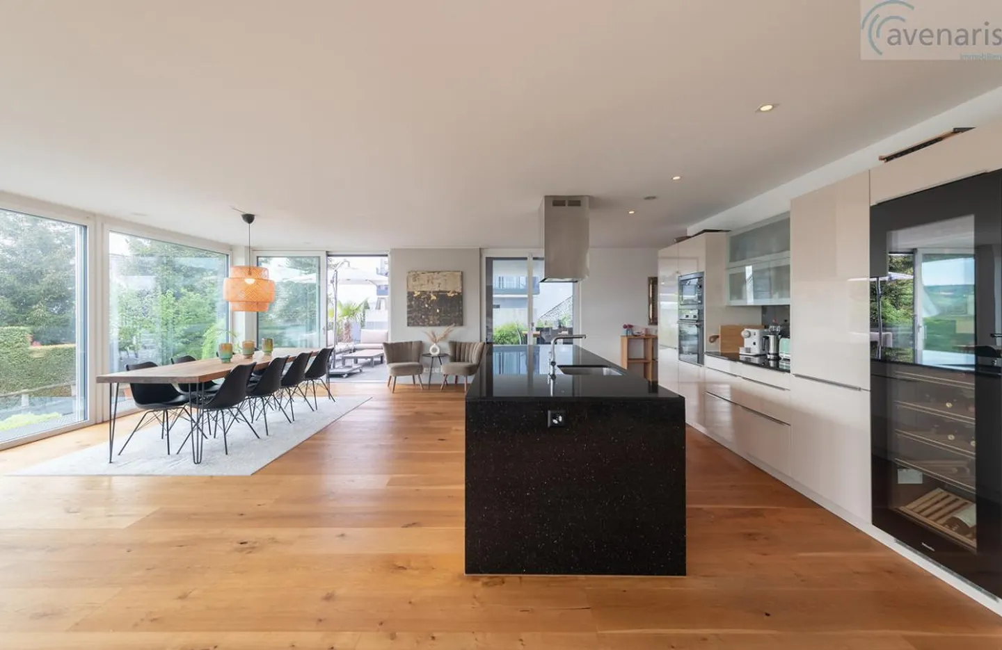 Exclusive condominium over two levels - Photo 2 of 15