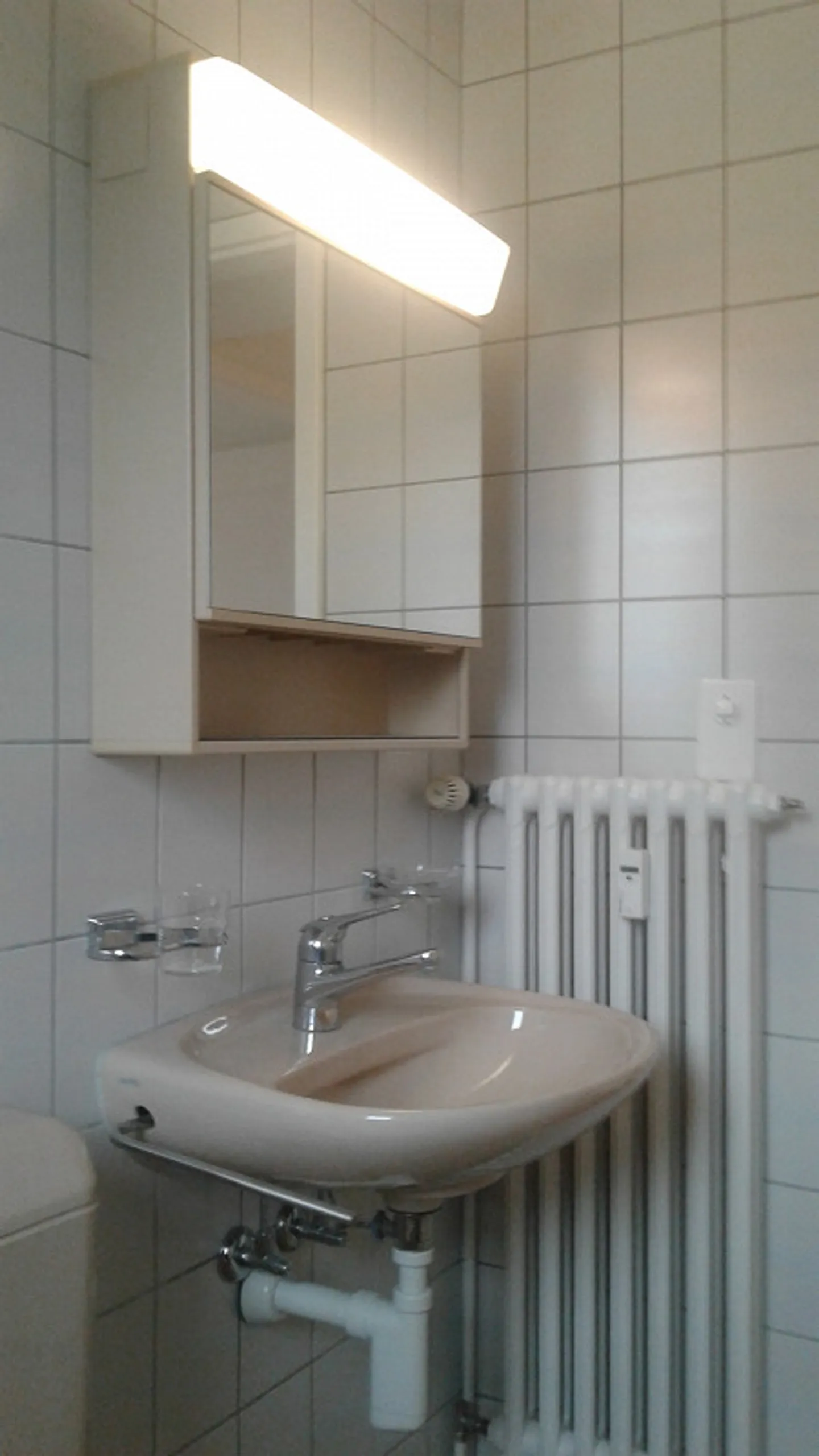 Super renovated 2.5 room apartment in a quiet location - Photo 13 of 20