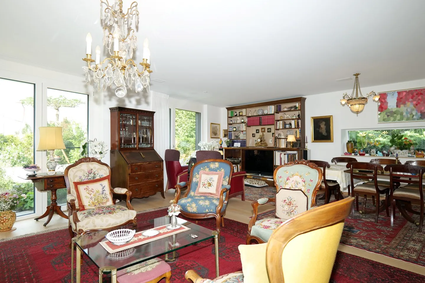 Vivere spazioso in una bella posizione a Binningen - Foto 6 di 14