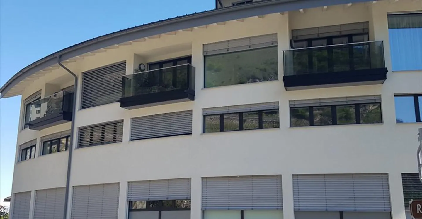 Triplex with private elevator in a beautiful environment. Finishes at the buyer's discretion - Photo 1 of 18