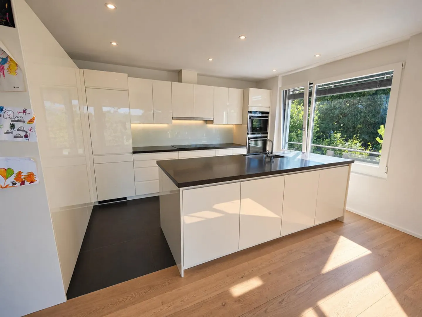 Dreamlike Maisonette Penthouse with a View! - Photo 3 of 14