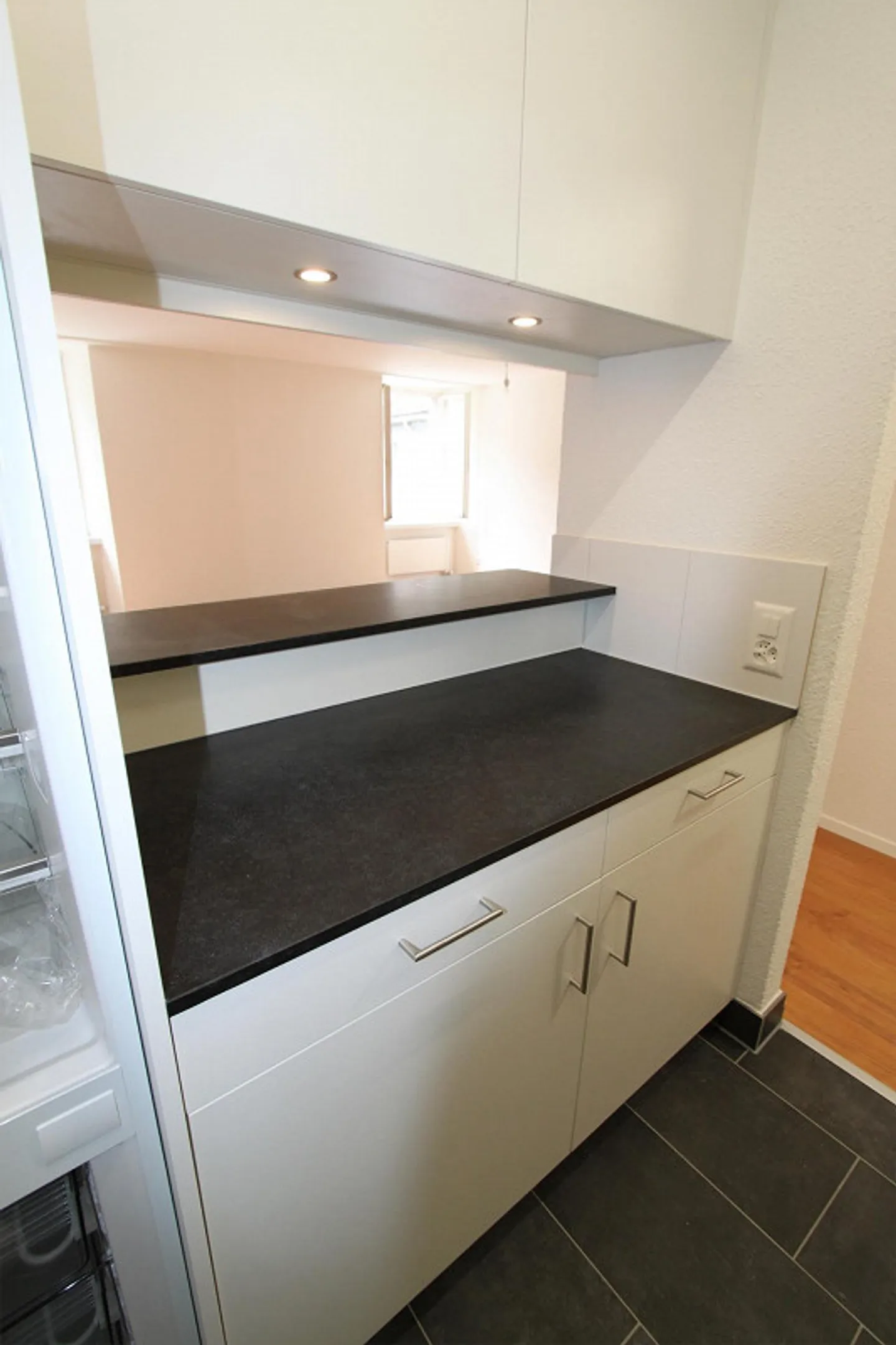 grande e luminosa appartamento di 1 1/2 stanze nel centro storico - Foto 2 di 10