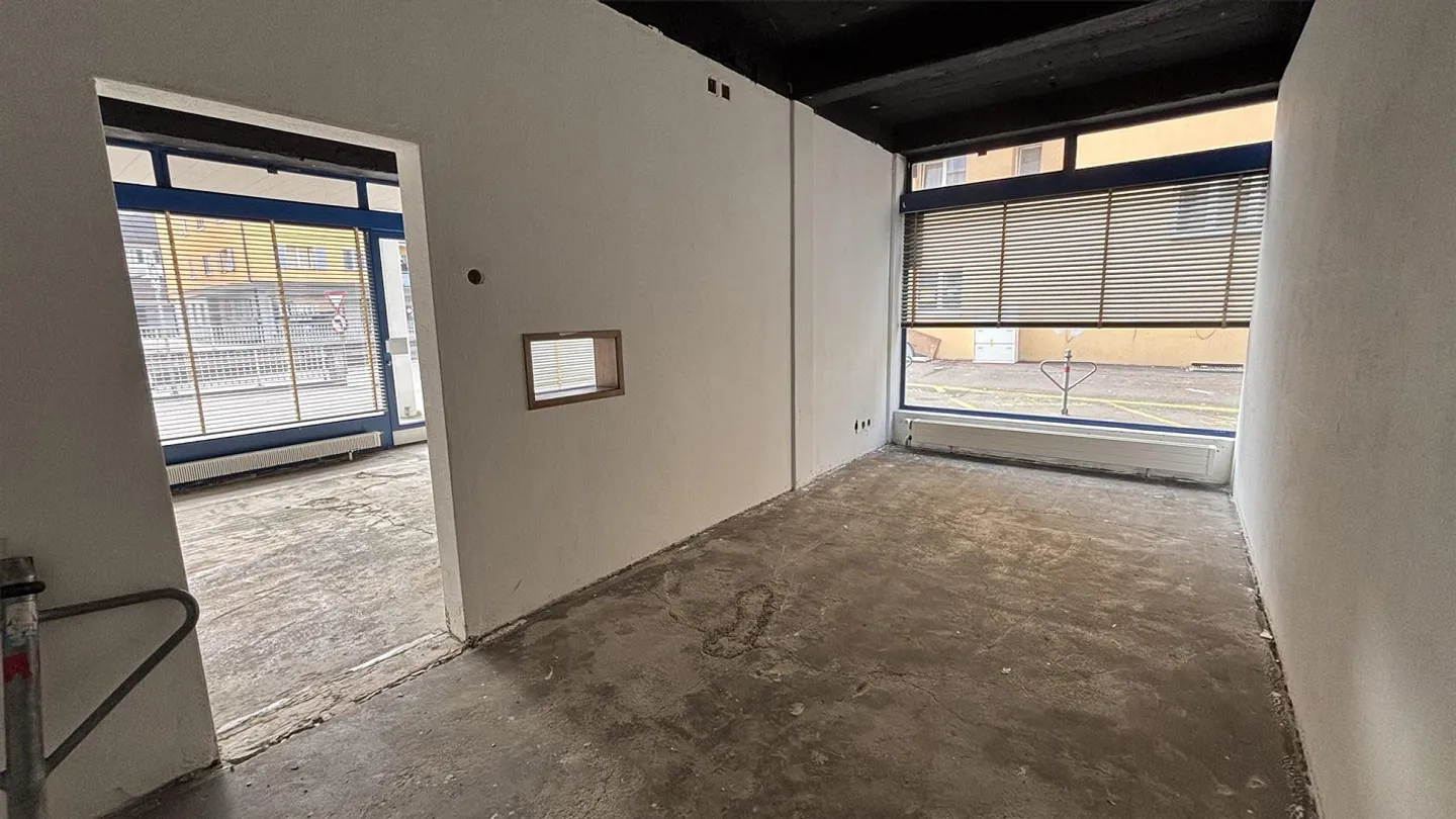 Espace commercial dans un emplacement central à Töss - Photo 6 sur 13