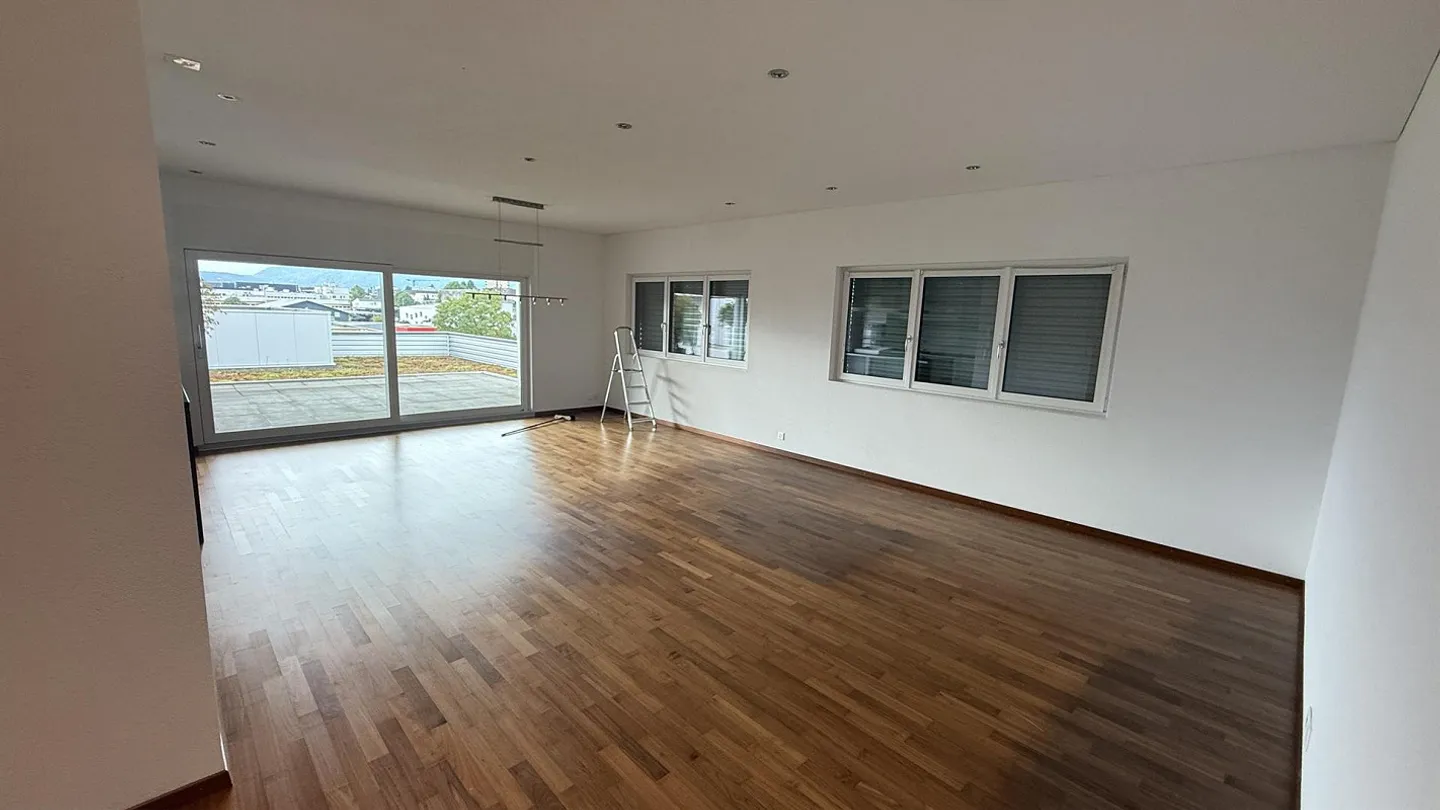 Geräumige Dachwohnung - Foto 4 von 7