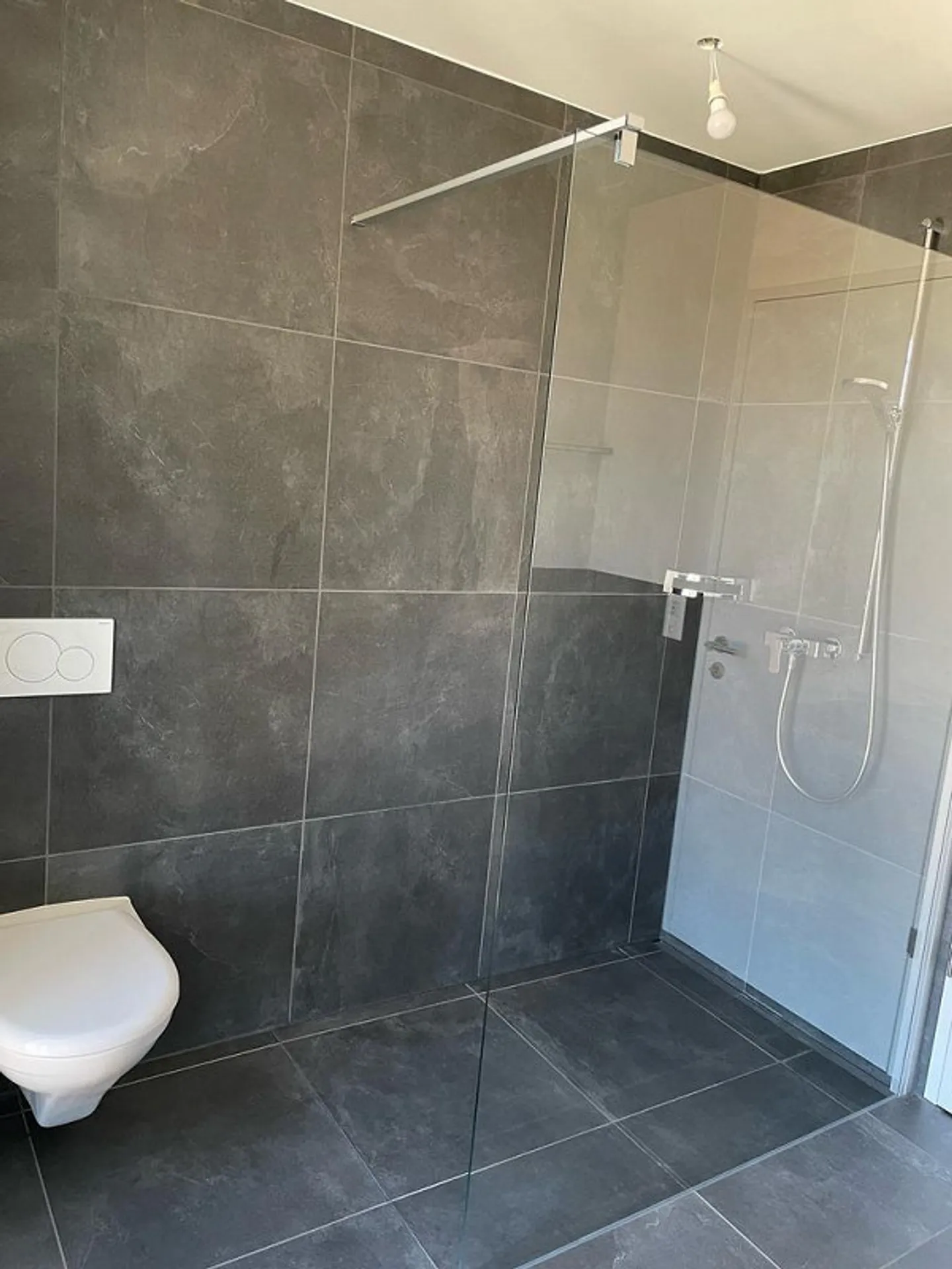 Moderne Wohnung mit Balkon - Foto 6 von 11