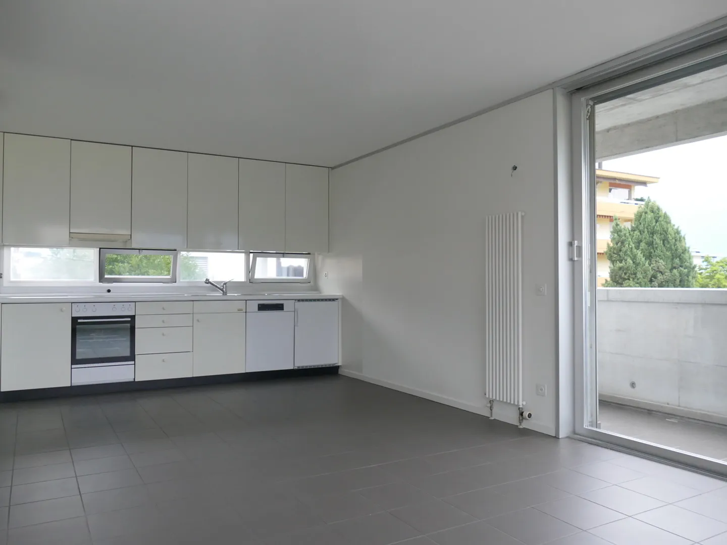 À louer appartement de 2,5 pièces avec vue sur le lac - Photo 6 sur 8
