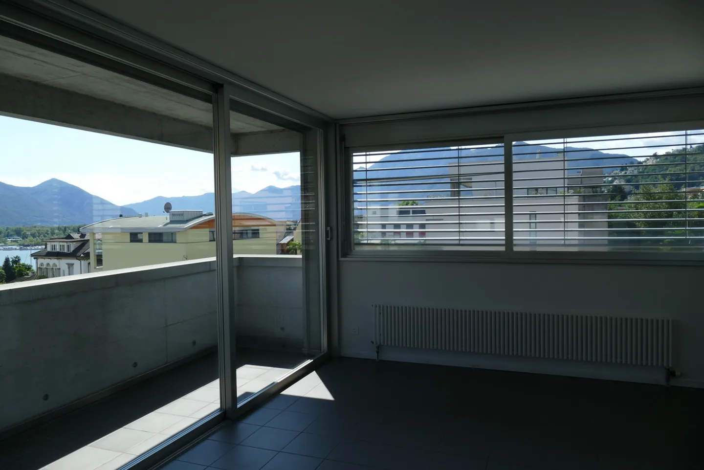 À louer appartement de 2,5 pièces avec vue sur le lac - Photo 7 sur 8