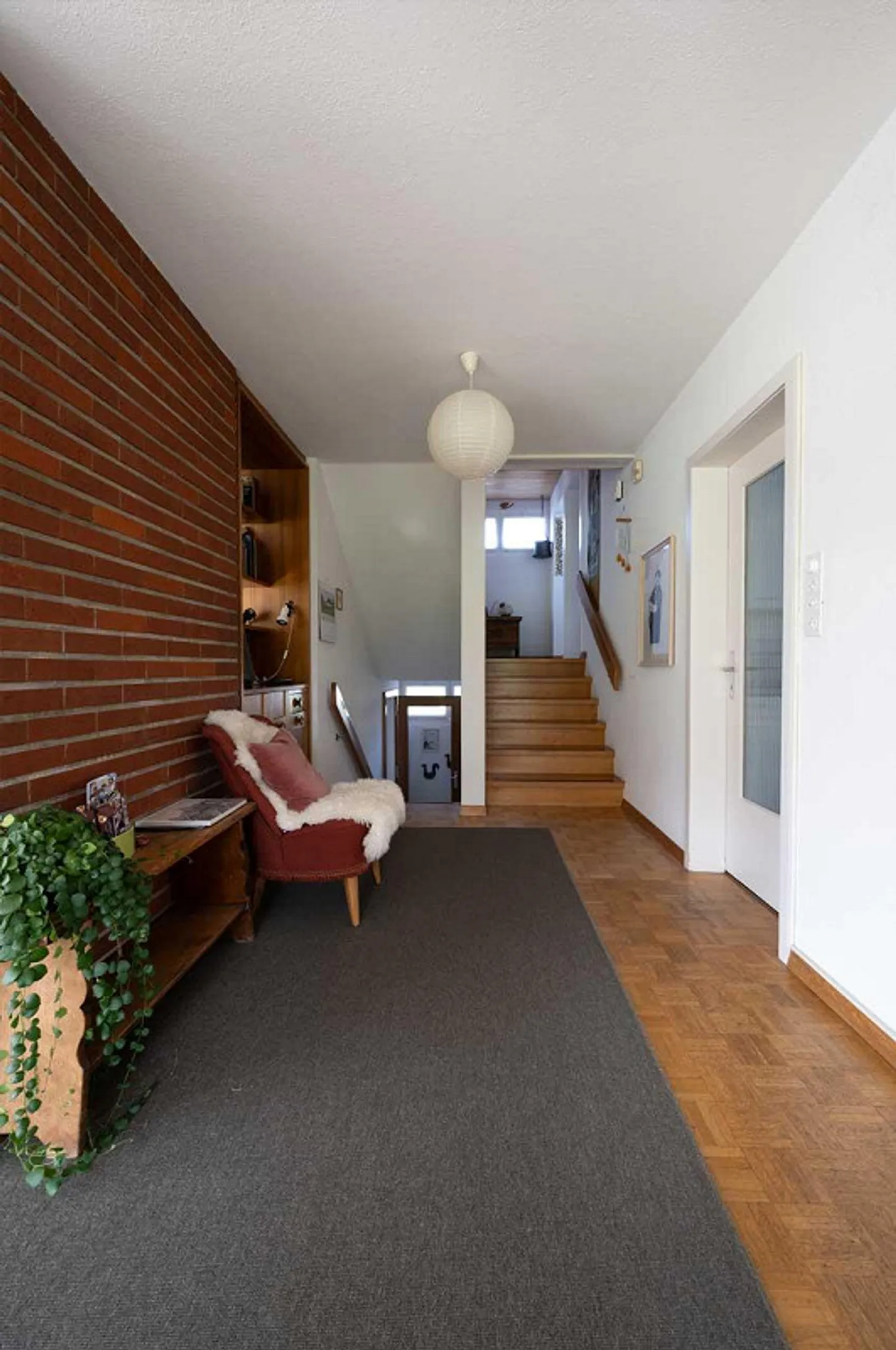 Single-family home with extension - Photo 7 of 20